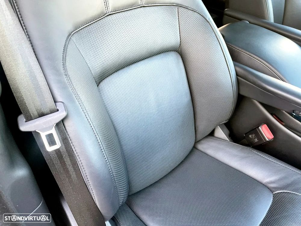 Land Rover Range Rover P400e Plug-in Vogue - 39