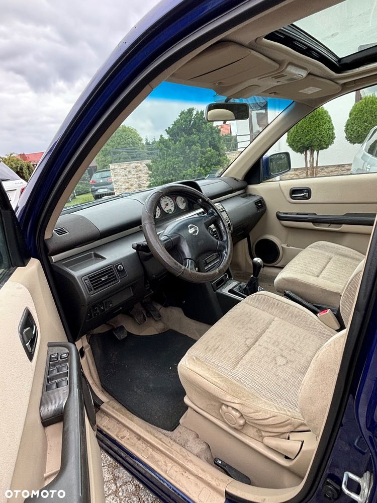 Nissan X-Trail 2.0 4x2 Comfort - 11