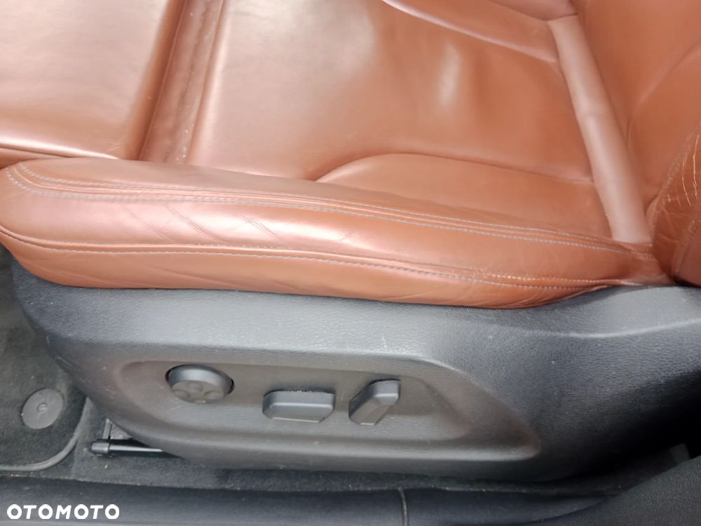 Audi Q5 3.2 FSI Quattro S tronic - 17