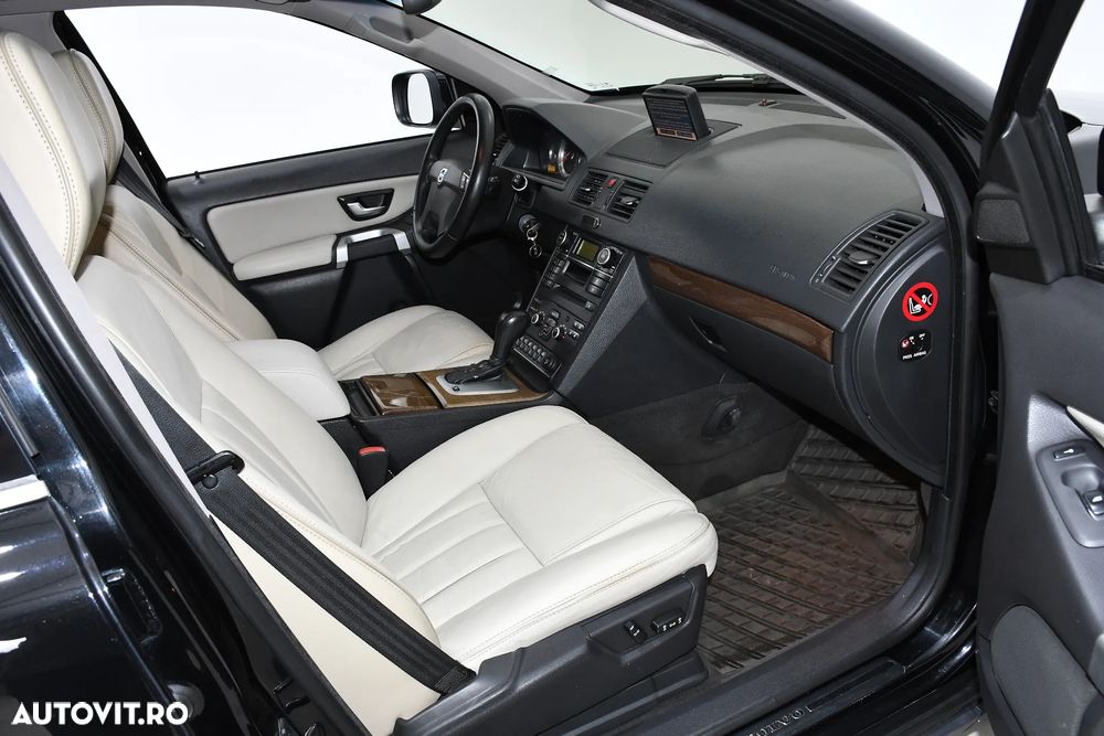 Volvo XC 90 D5 AWD Geartonic RDesign - 17