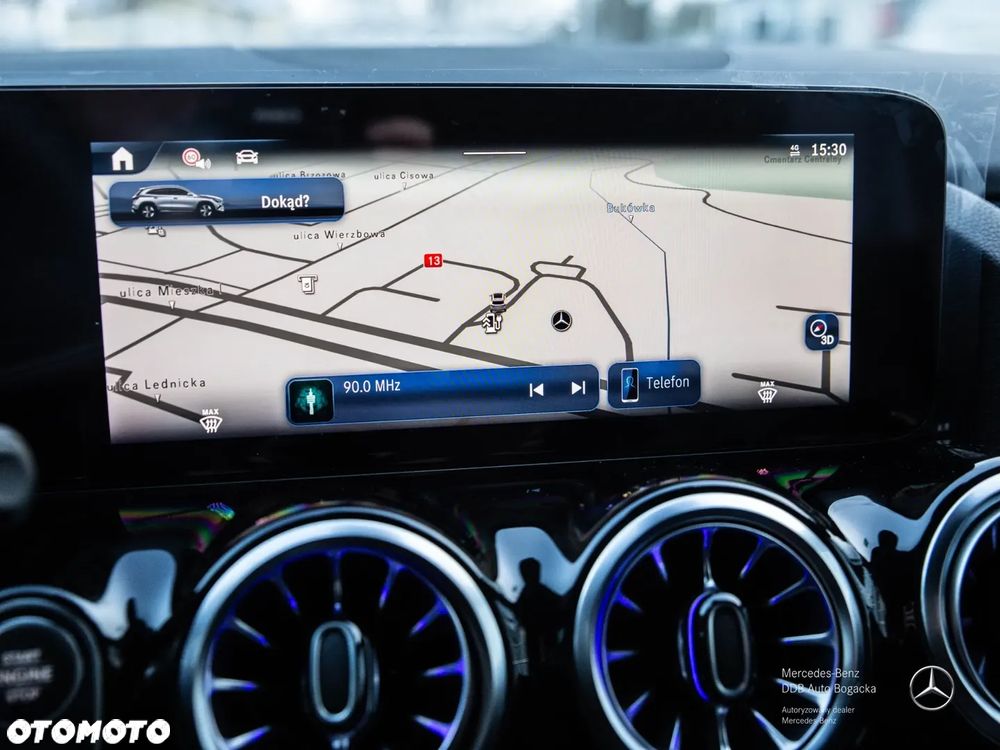 Mercedes-Benz GLA 250e AMG Line - 13