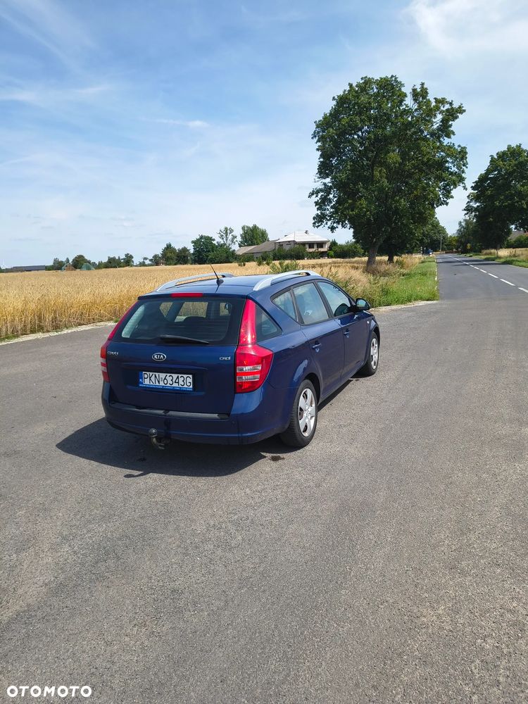Kia Ceed 1.6 Crdi Comfort + - 7
