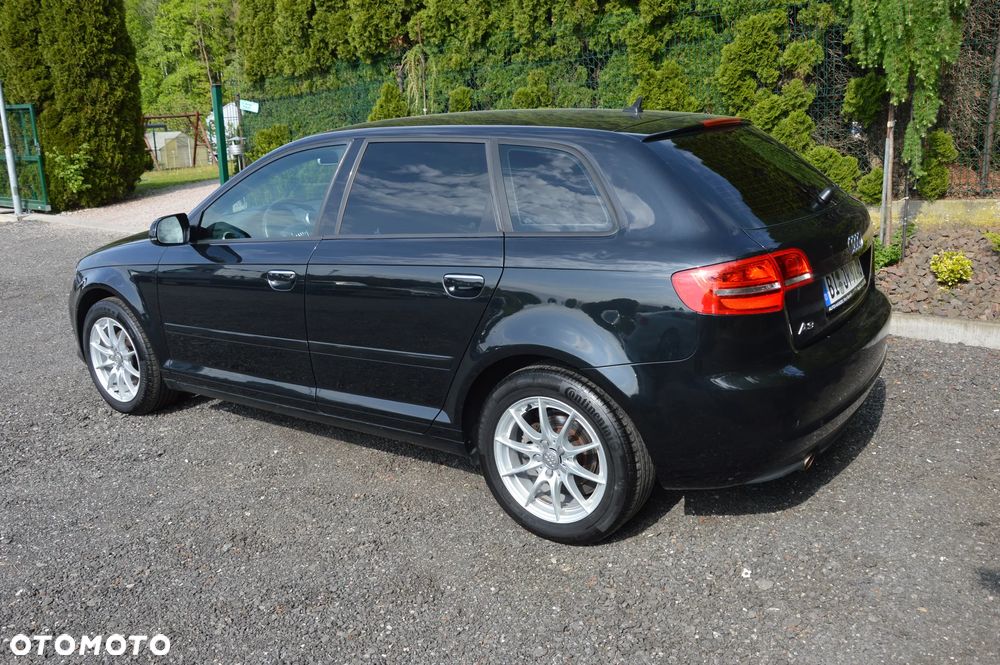 Audi A3 Sportback - 19