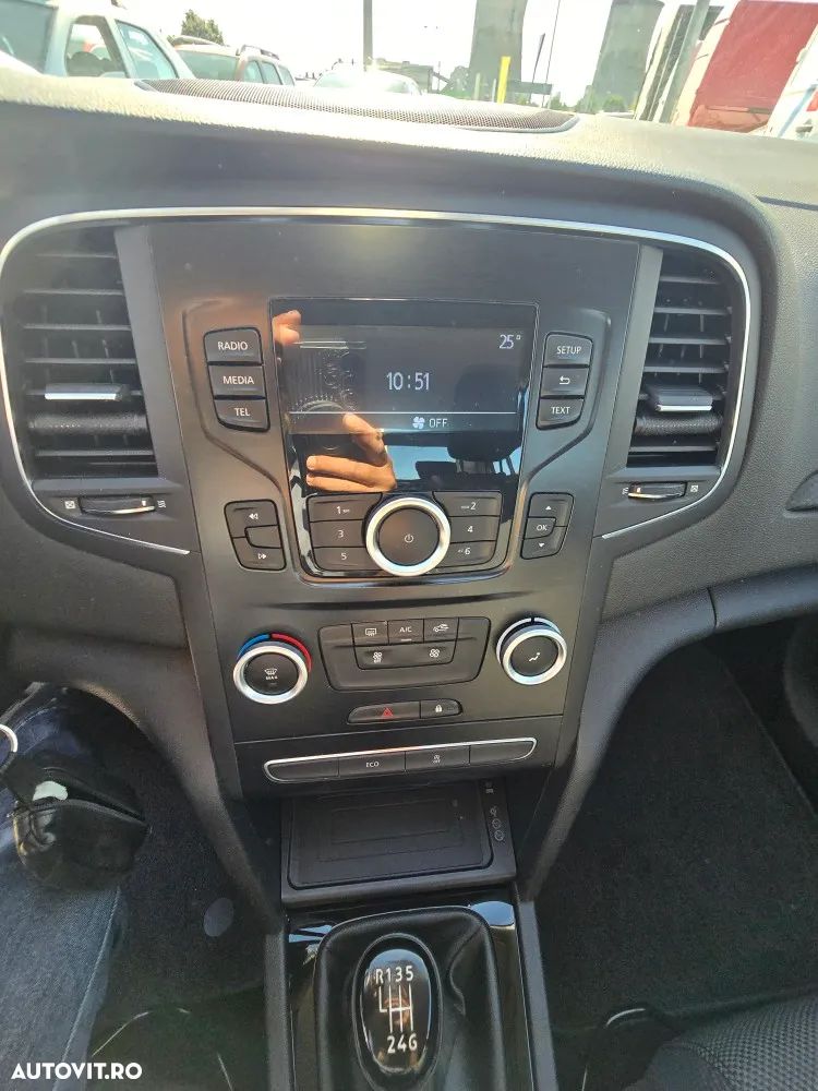 Renault Megane TCe 116 GPF Life - 12