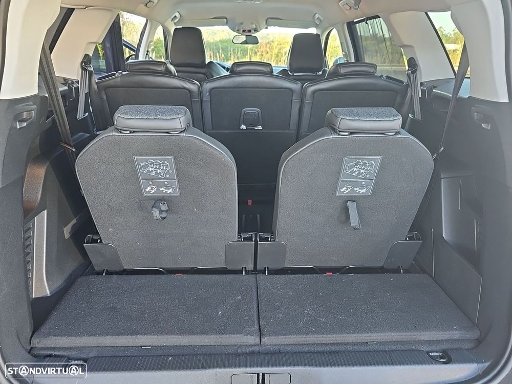 Peugeot 5008 1.5 BlueHDi Allure EAT8 - 12