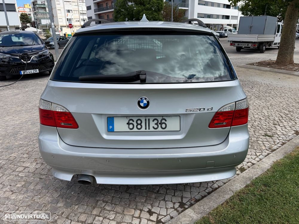 BMW 520 dA Executive - 14