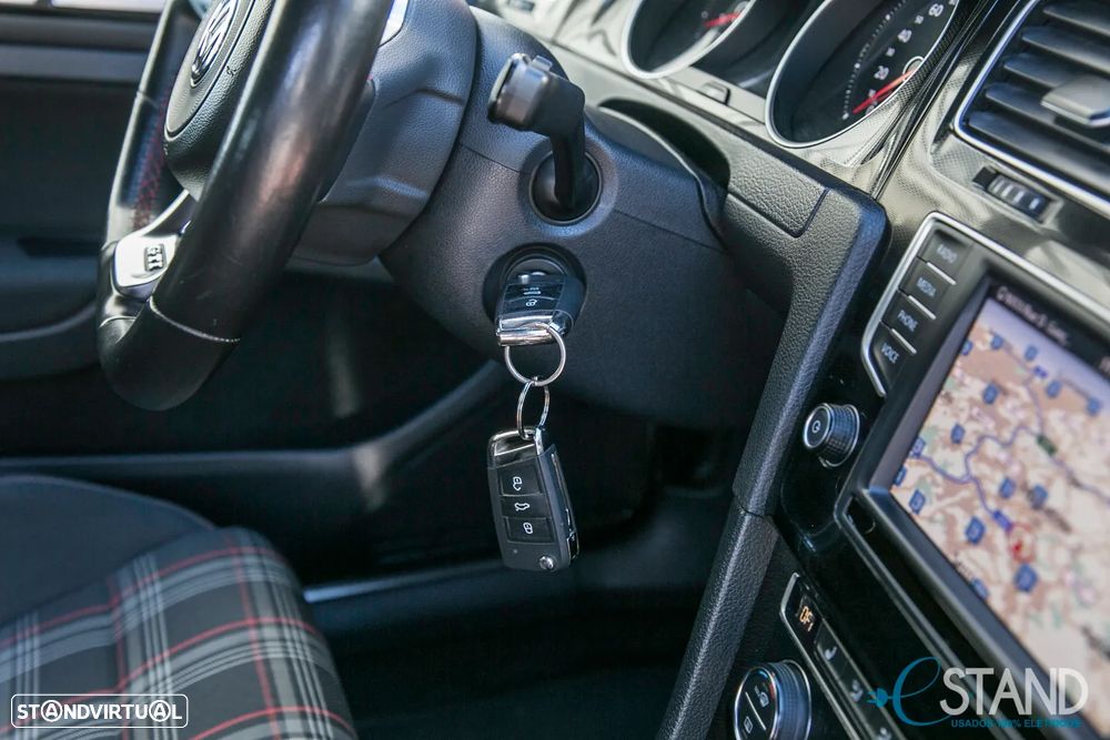 VW Golf 2.0 TSi GTi Performance - 18