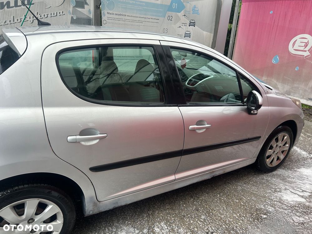 Peugeot 207 1.4 Trendy - 4