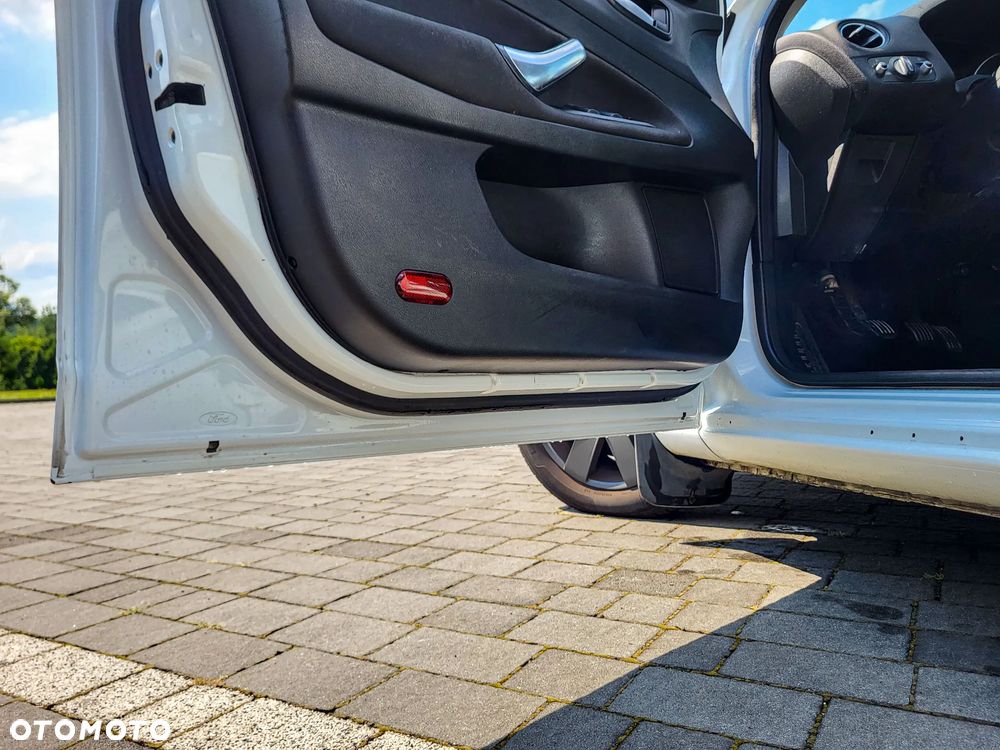 Ford Mondeo 1.8 TDCi Titanium - 11