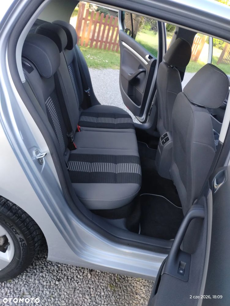 Volkswagen Golf 1.6 United - 29