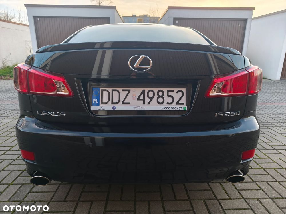 Lexus IS 250 F-Sport - 9