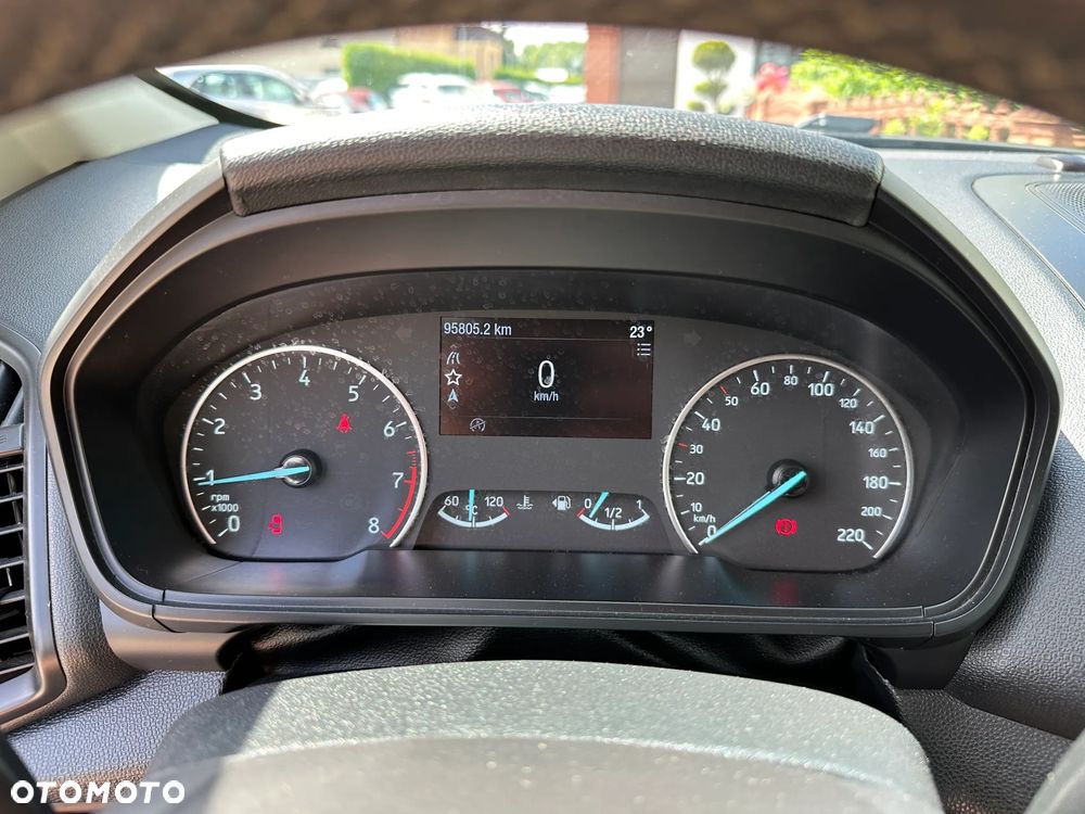Ford EcoSport - 10