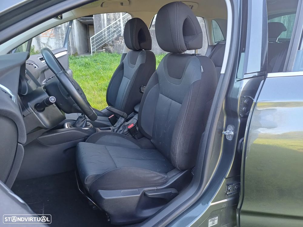 Citroën C4 1.6 HDi Exclusive - 29