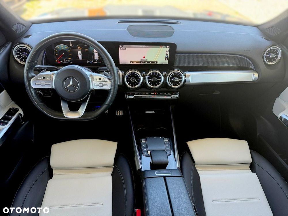 Mercedes-Benz GLB - 21