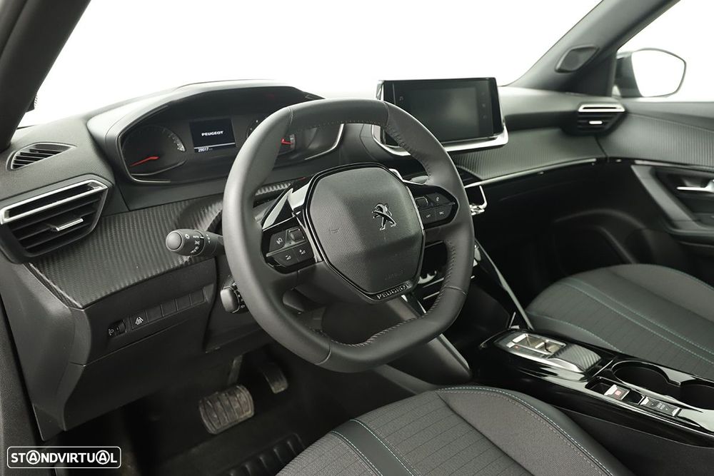 Peugeot 2008 1.2 PureTech Allure EAT8 - 7