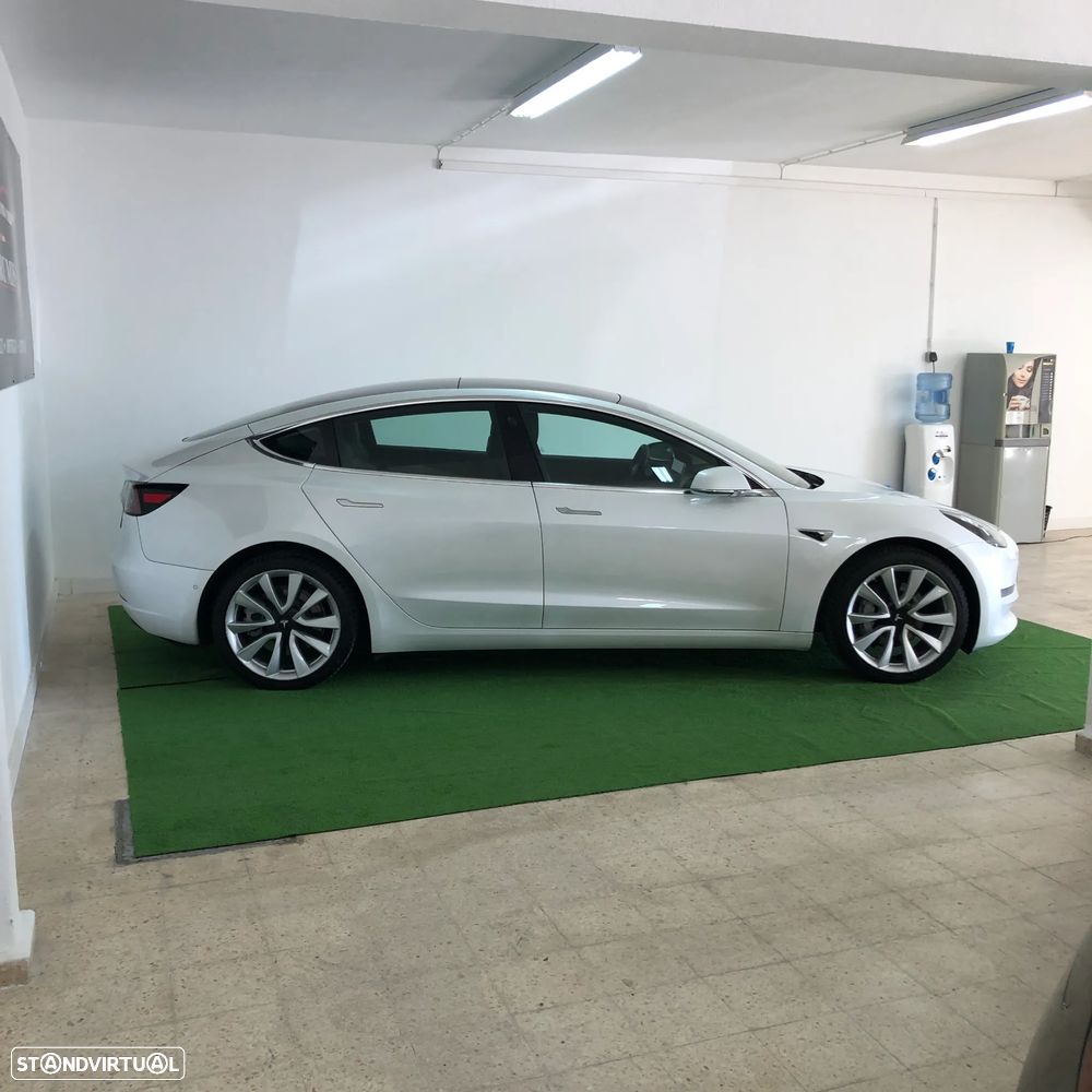 Tesla Model 3 Long-Range Dual Motor AWD - 16