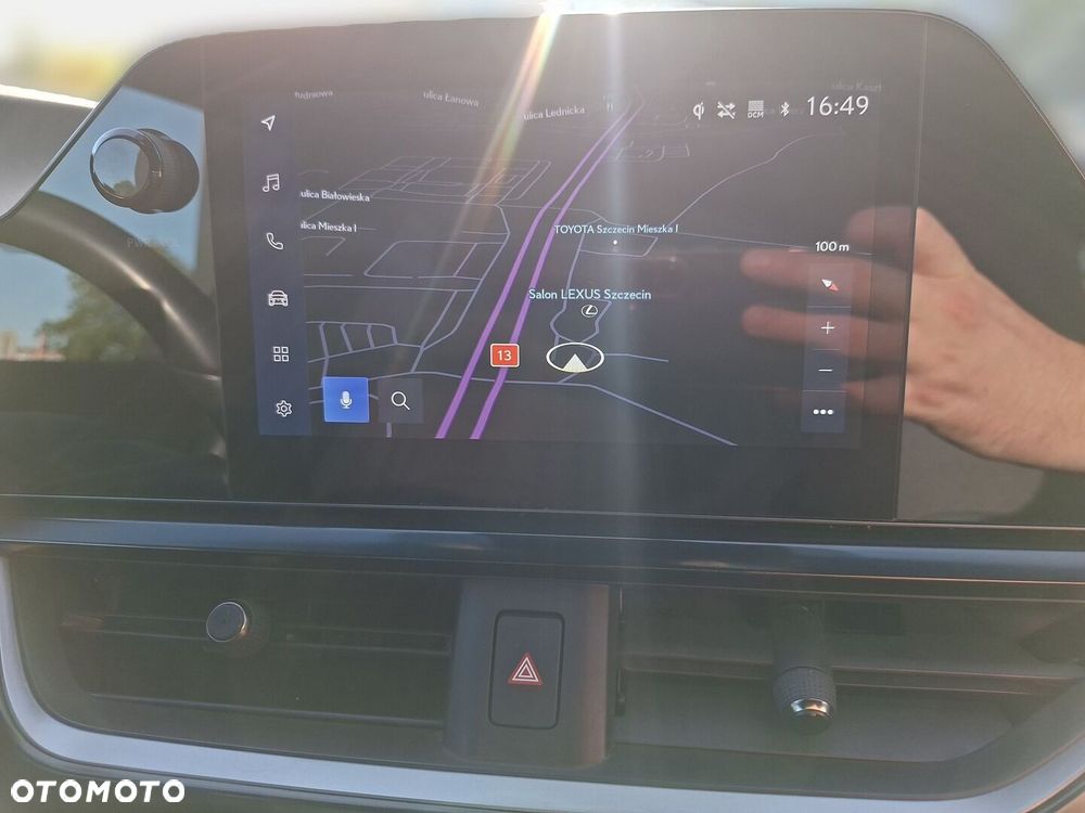 Lexus UX 250h GPF Business 2WD - 28