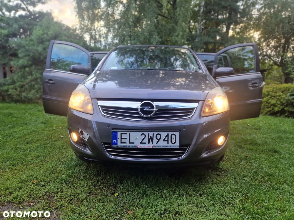 Opel Zafira - 20