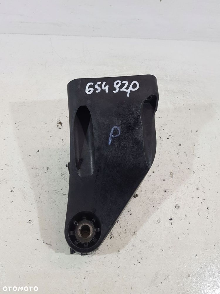 łapa silnika prawa a6542230100 mercedes sprinter gla glb 2.0 cdi 654920 - 9