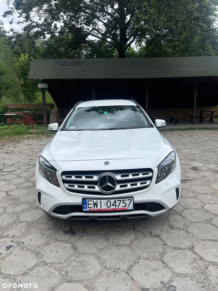 Mercedes-Benz GLA 200 d 7G-DCT - 1