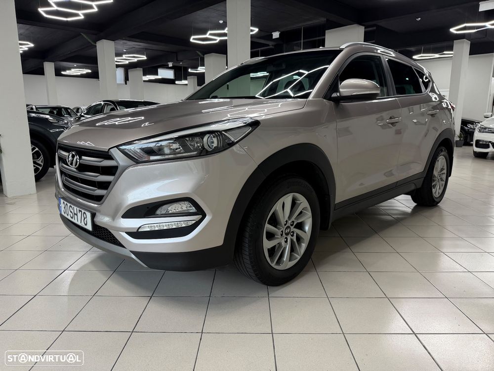 Hyundai Tucson 1.7 CRDi Executive - 11