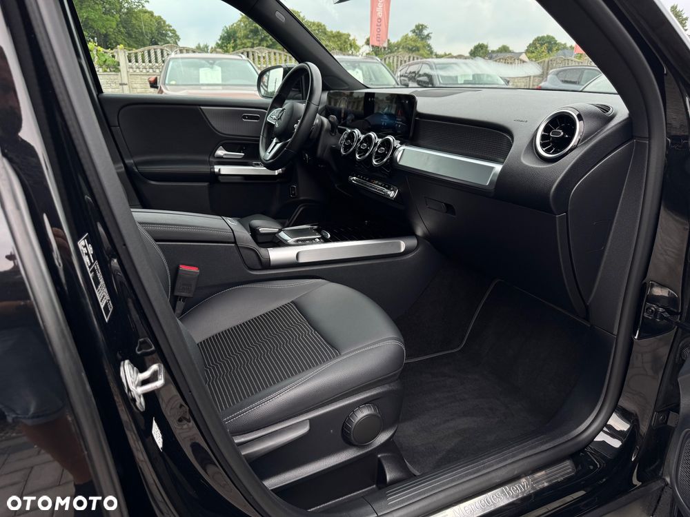Mercedes-Benz GLB 200 d 8G-DCT Progressive Advanced - 29