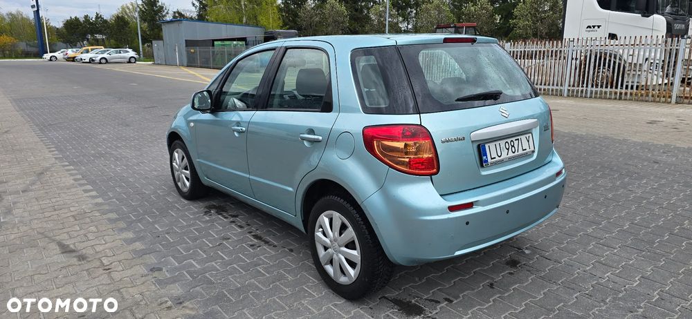 Suzuki SX4 1.6 VVT 4x2 Comfort Dance - 3