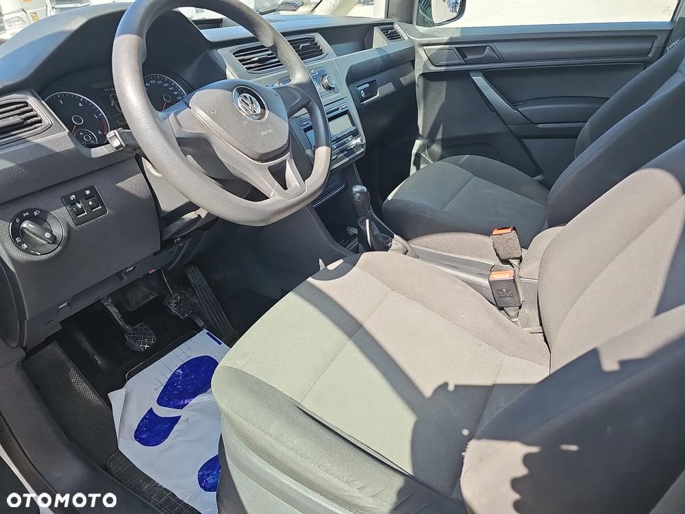 Volkswagen Caddy - 11