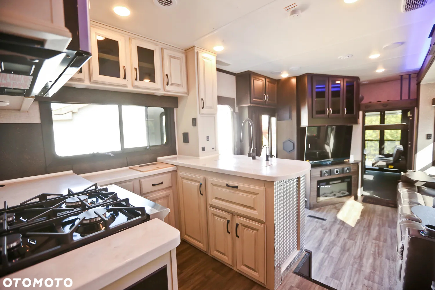 Inny 2023 SEISMIC 4113 LUXURY - 16