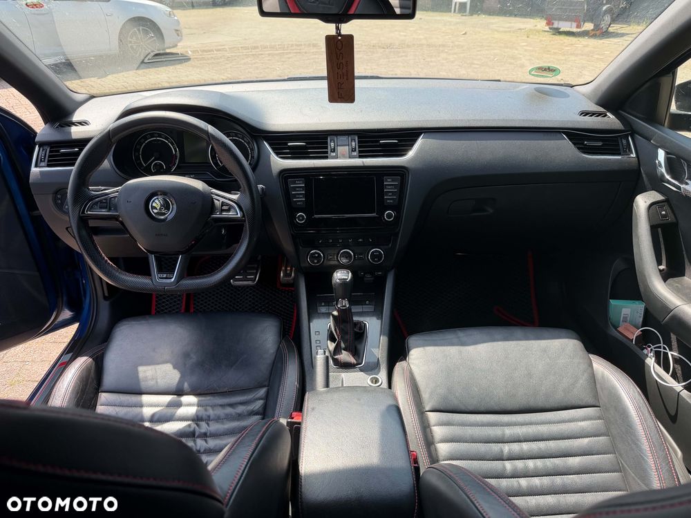Skoda Octavia 2.0 TDI RS DSG - 8