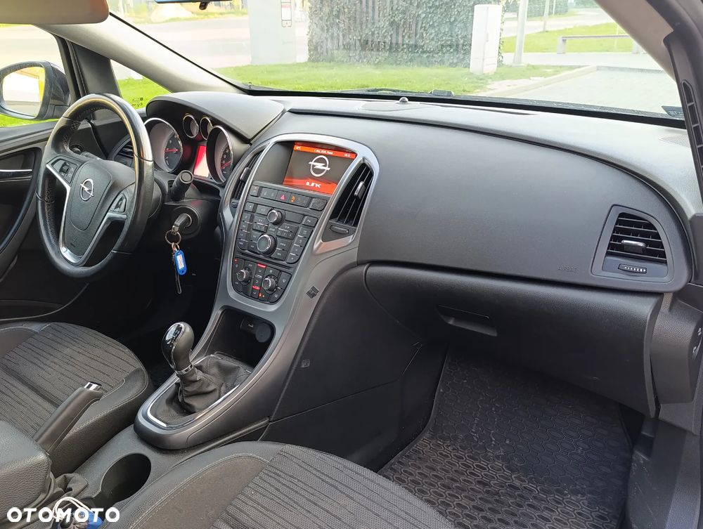 Opel Astra 1.4 T EU6 - 12