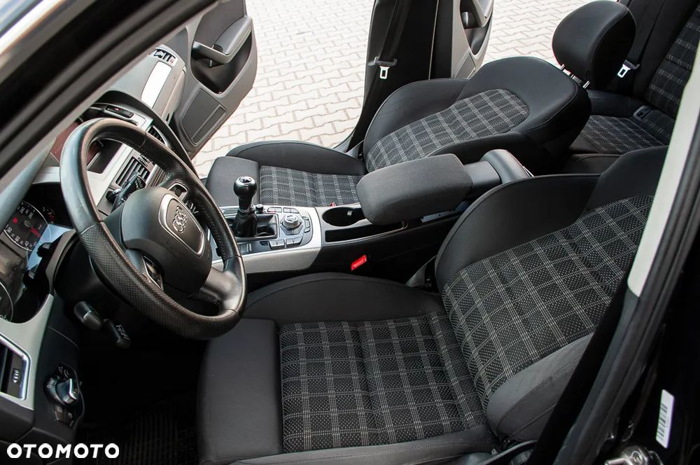 Audi A4 Avant 1.8 TFSI Ambiente - 39