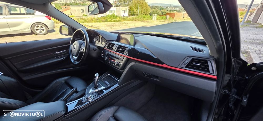 BMW 320 d Aut. Sport Line - 17
