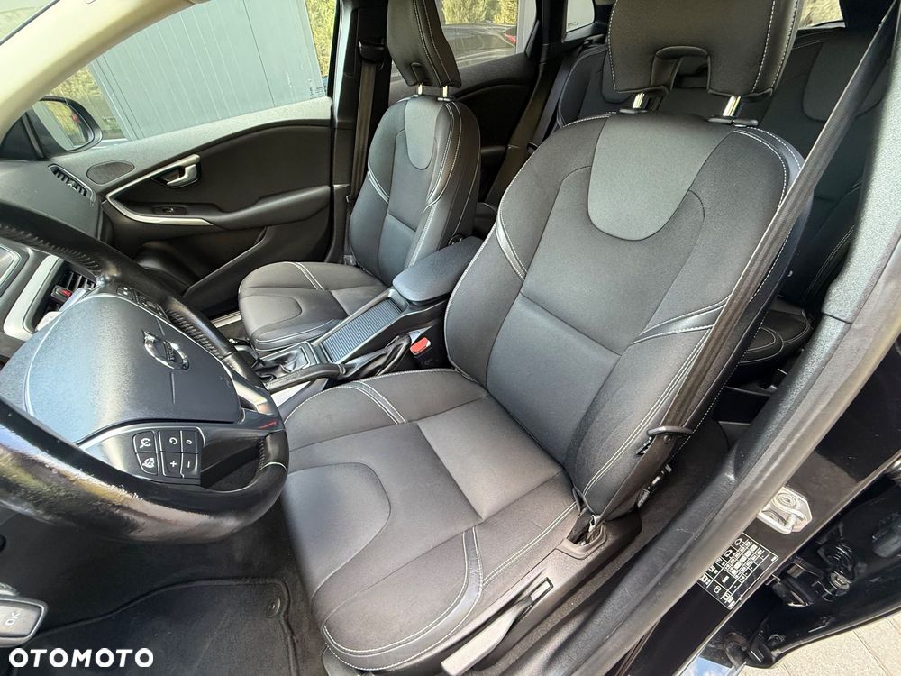 Volvo V40 - 27