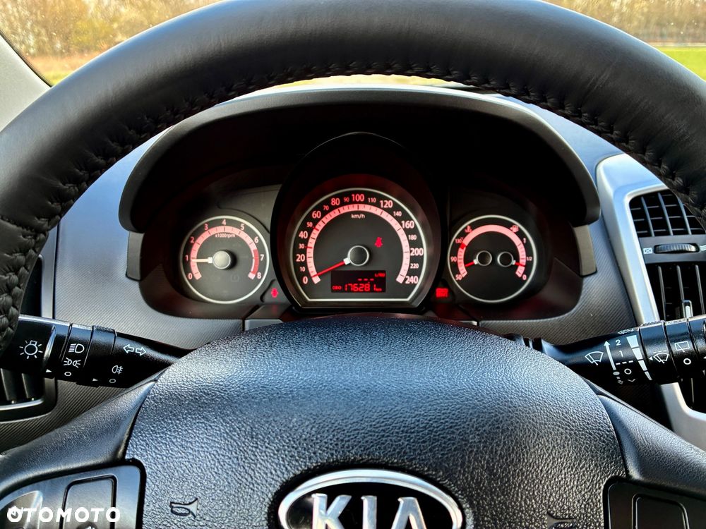 Kia Ceed 1.4 CVVT ISG Vision - 30