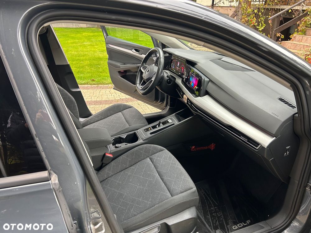 Volkswagen Golf - 27