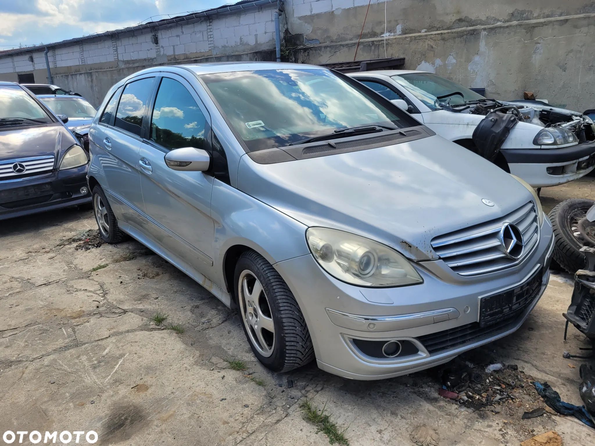 MERCEDES W245 B KLASA 761U maska pokrywa silnika klapa bagażnika zderzak lampa reflektor pas przedni stop lampy - 1