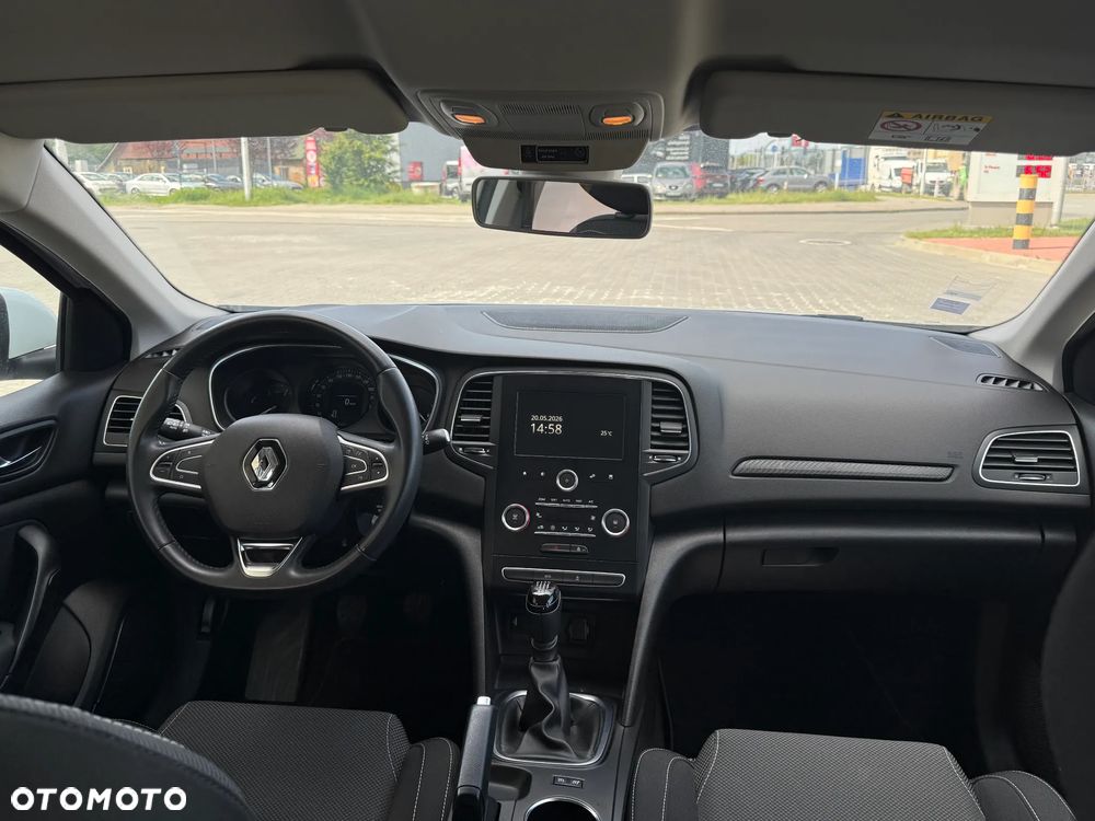 Renault Megane 1.5 Blue dCi Intens - 9
