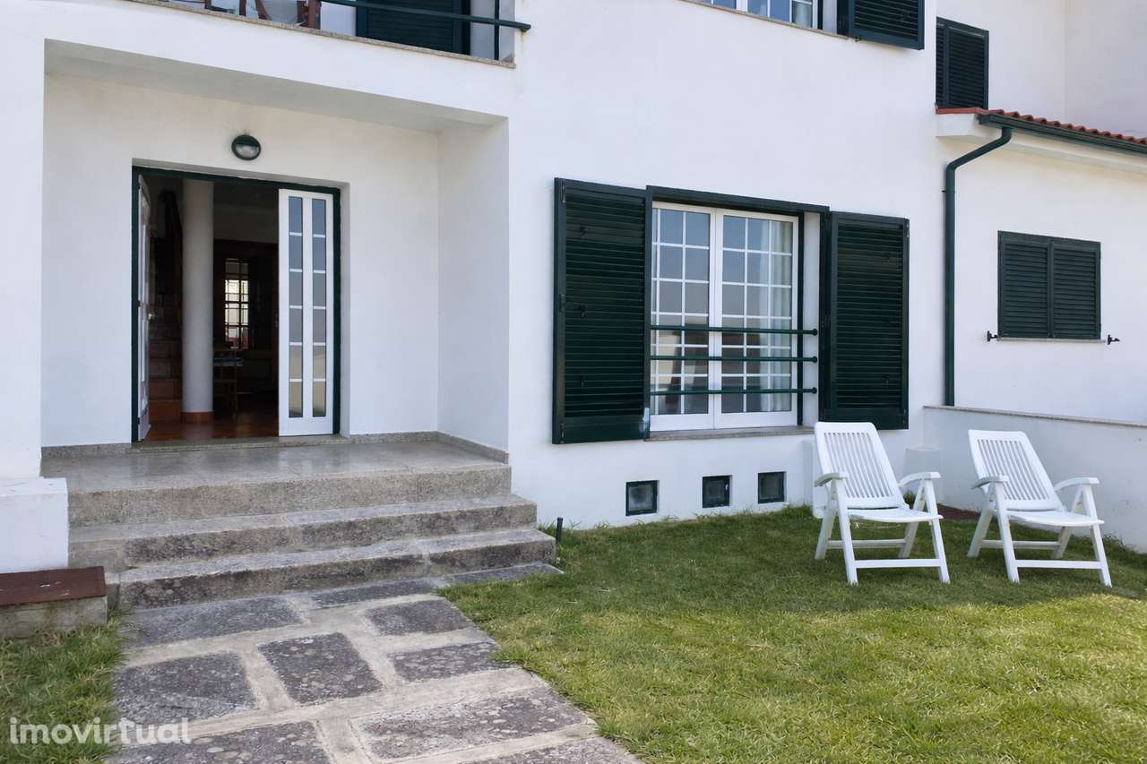 Moradia V4 em banda frente-mar em Castelo de Neiva pronta a habitar - Grande imagem: 2/35