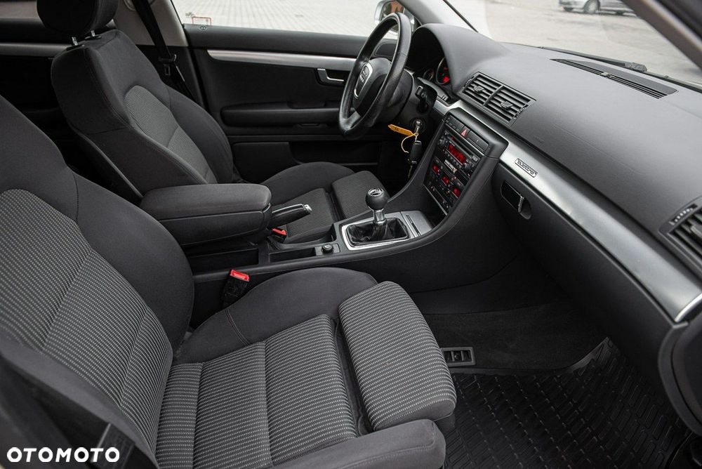 Audi A4 Avant 2.0T FSI Quattro - 9