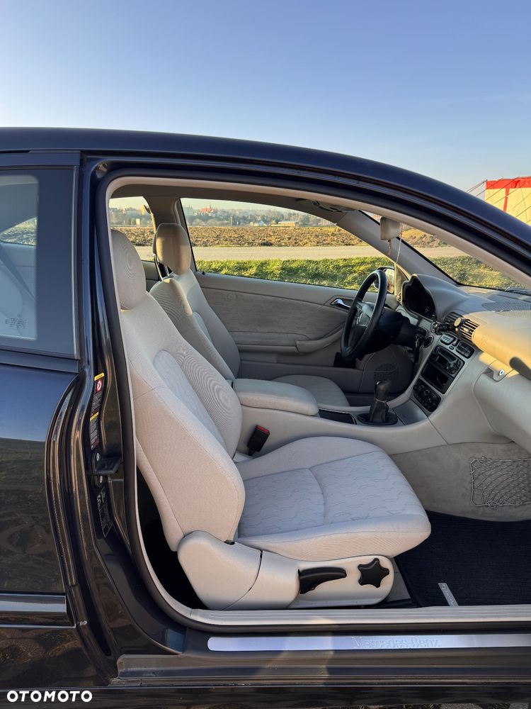 Mercedes-Benz Klasa C - 12