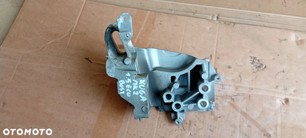 Łapa poduszka skrzyni Ford Kuga Mk2 1.5 Ecoboost - 1