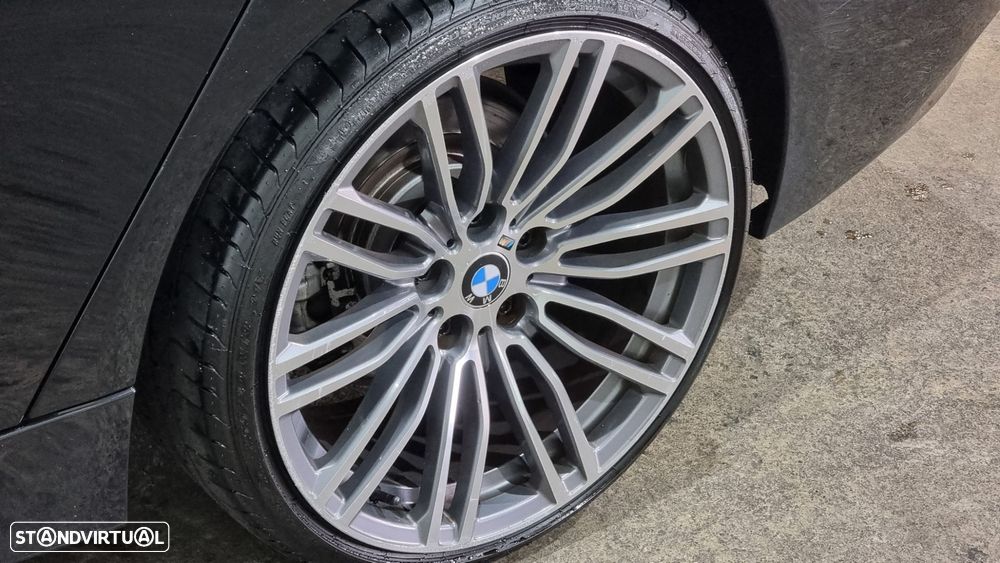 BMW 318 d Touring Auto - 28