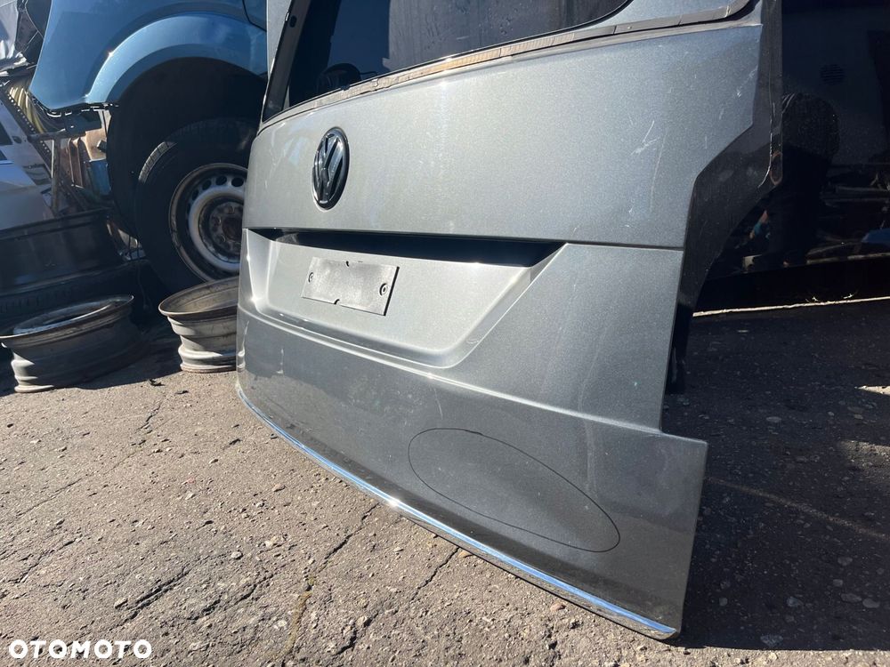 klapa bagażnika vw caddy 2k5 na szybę - 2
