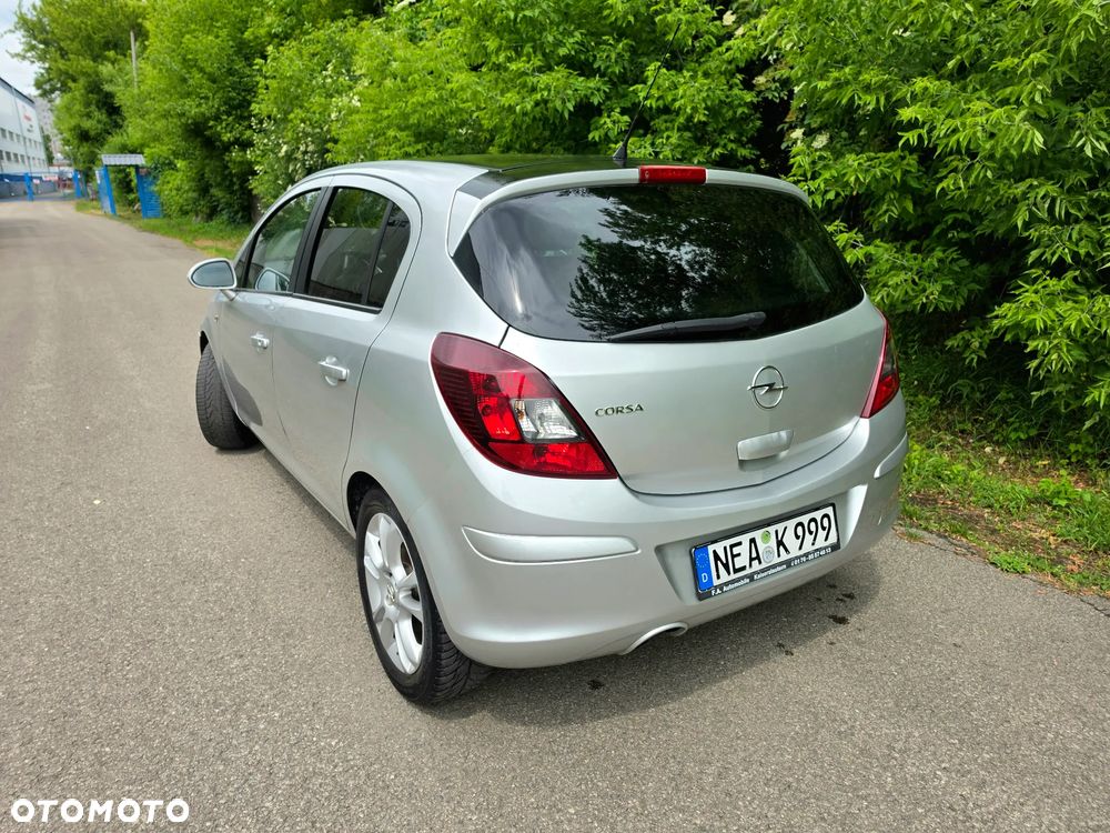 Opel Corsa 1.2 16V Sport - 3