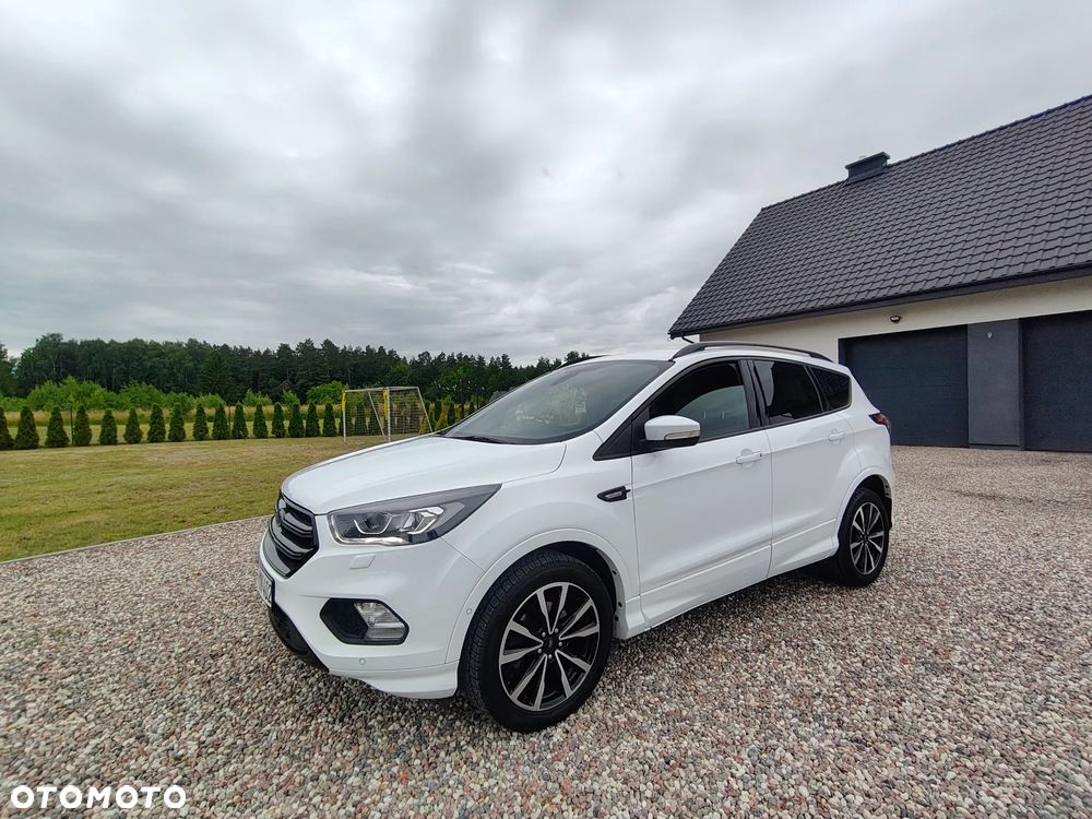 Ford Kuga 1.5 EcoBoost 2x4 ST-Line - 27