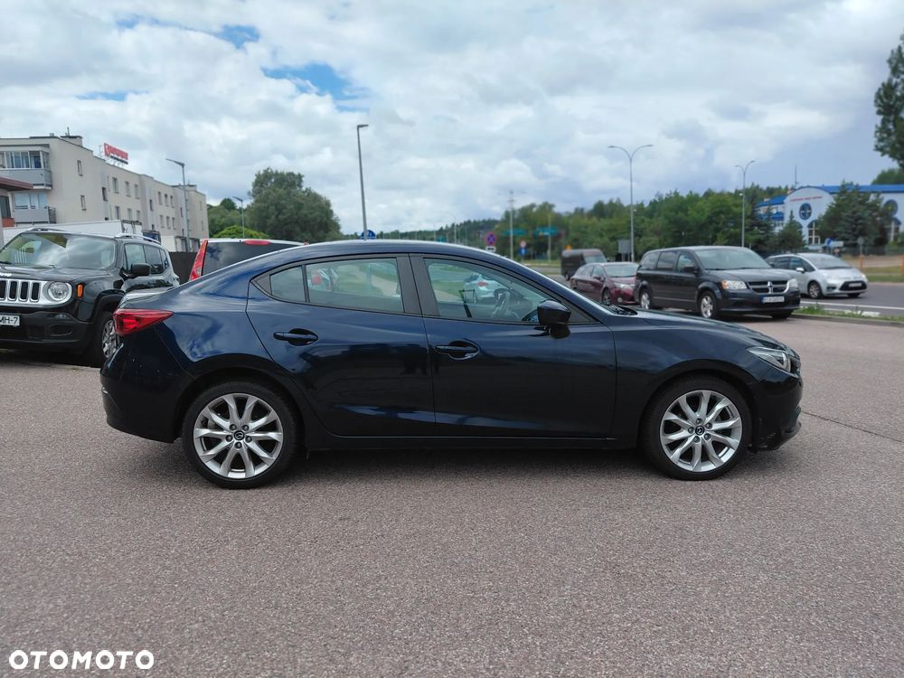 Mazda 3 - 8
