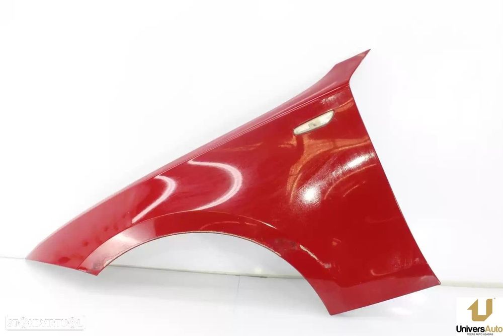 GUARDA-LAMAS FRONTAL ESQUERDO BMW 1 2008 - - 1