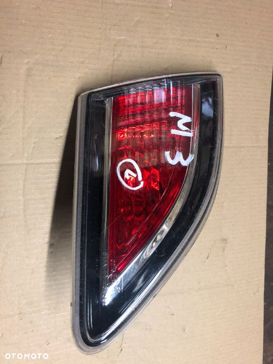 LAMPA TYLNA LEWA MAZDA 3 BL