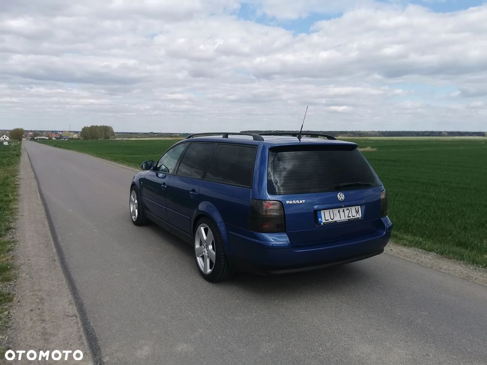 Volkswagen Passat 1.9 TDI Comfortline - 8